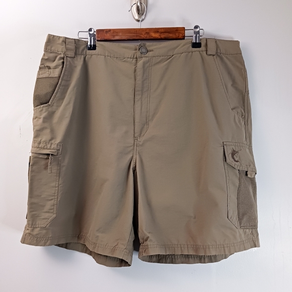Reel Legends Other - Reel Legends Cargo Fishing Shorts Size XL Beige Elastic Waist Cotton Blend